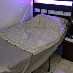 Son Tes Camas Twin  Y 1 Mattre 