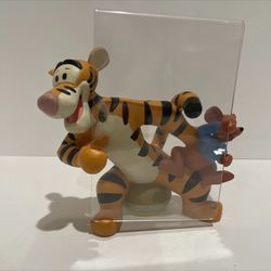 Disney Tigger  & Roo 3-D Peek-a-Boo Frame 4x6 