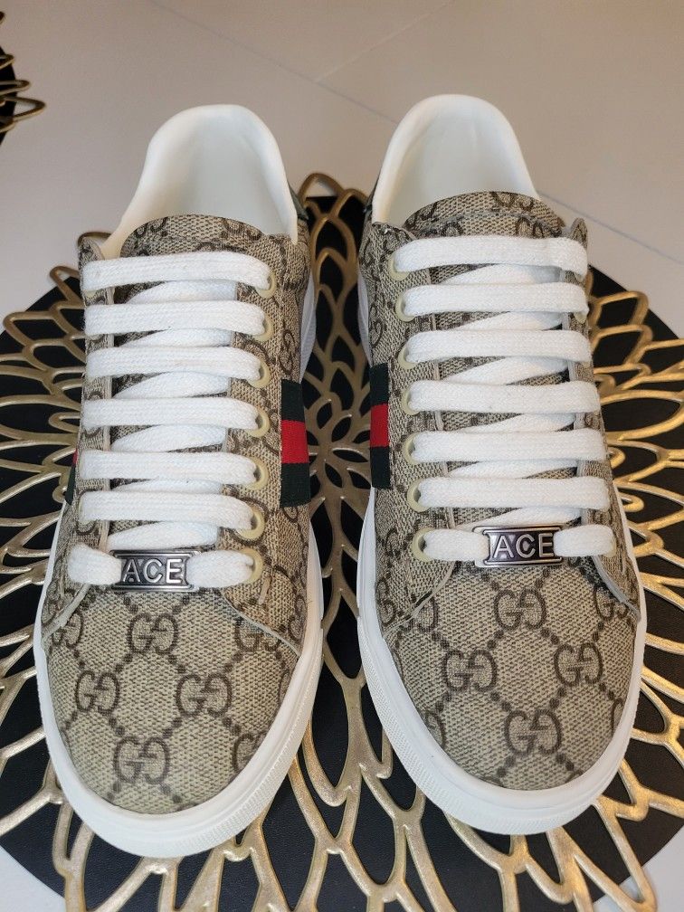 Tennis Shoes