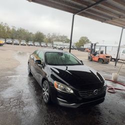 2014 Volvo S60 T5 Platinum 