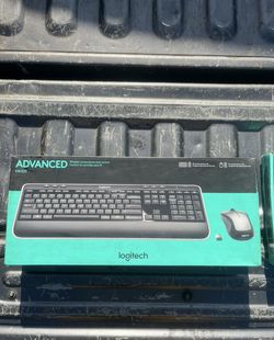 Logitech Wireless Keyboard And Mouse 