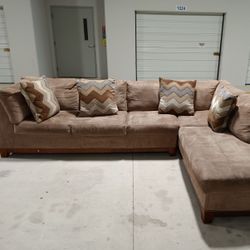Chaise Sectional Sofa 