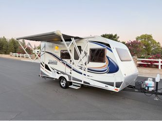 2014 Lance 1575 model lightweight 2500 pounds