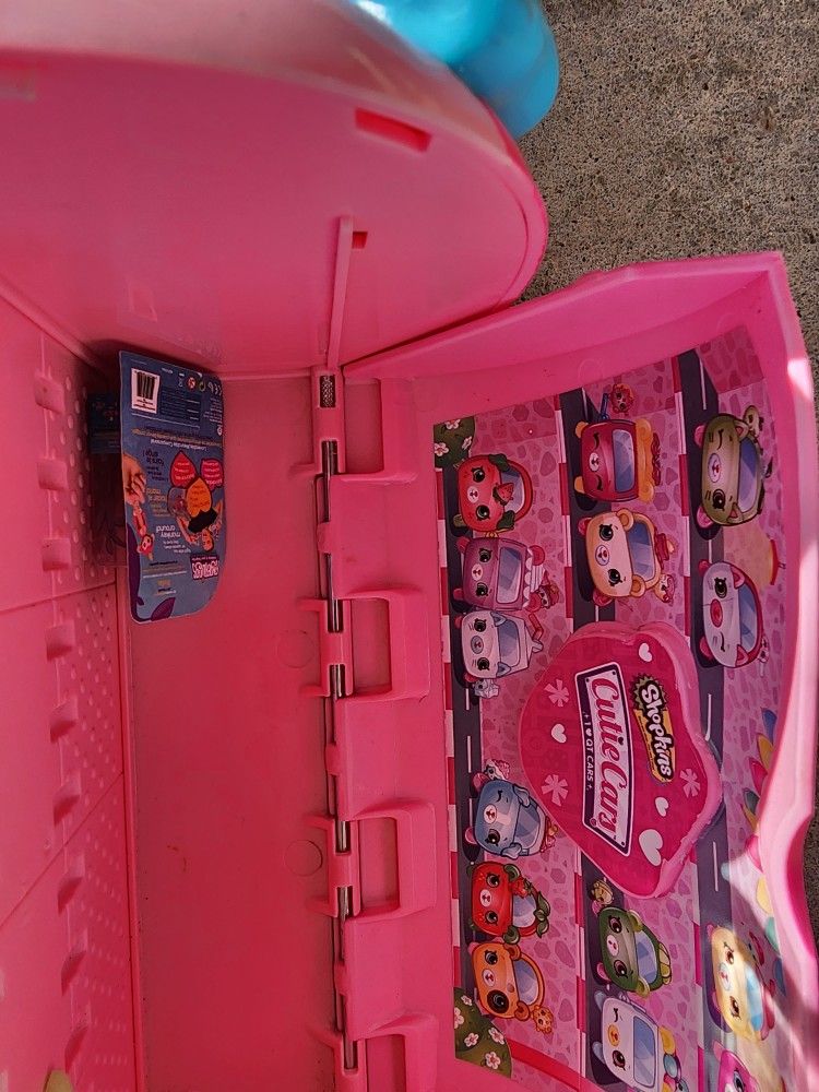 Shopkins Bus