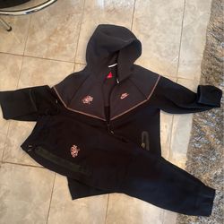 Nike tech X central cee