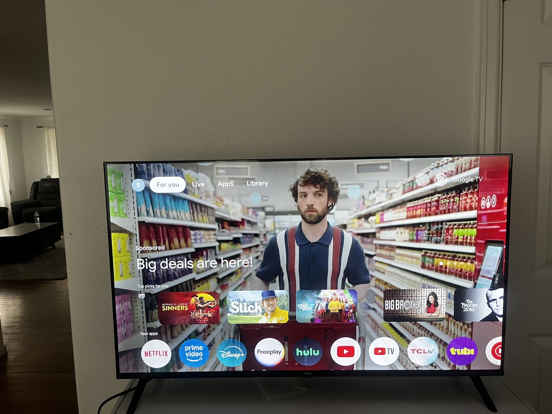 TCL 40” Smart TV – Like New, Google TV + Voice Remote