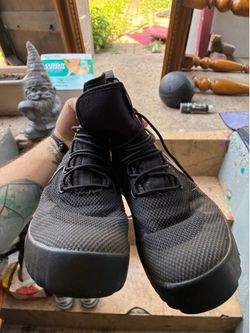 Nike men’s 9