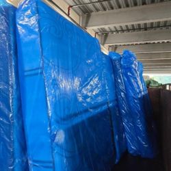 Queen Mattress And Box Spring 