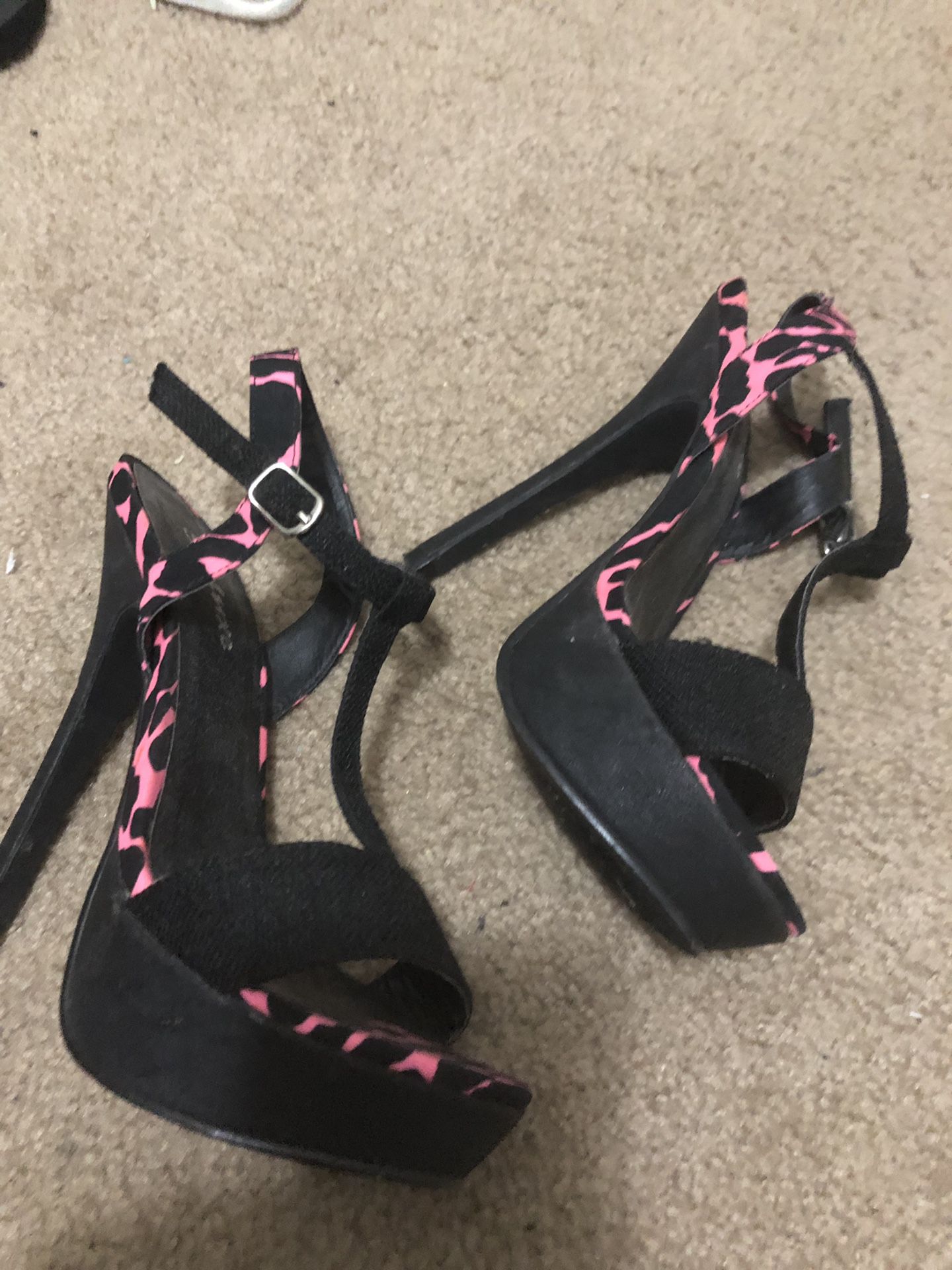 Black and hot pink heals size 6