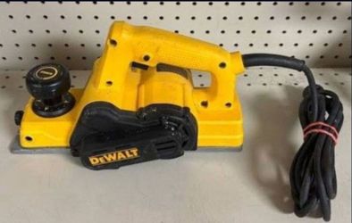 DeWalt 5.5 amps 3-1/4 in. Corded Planer