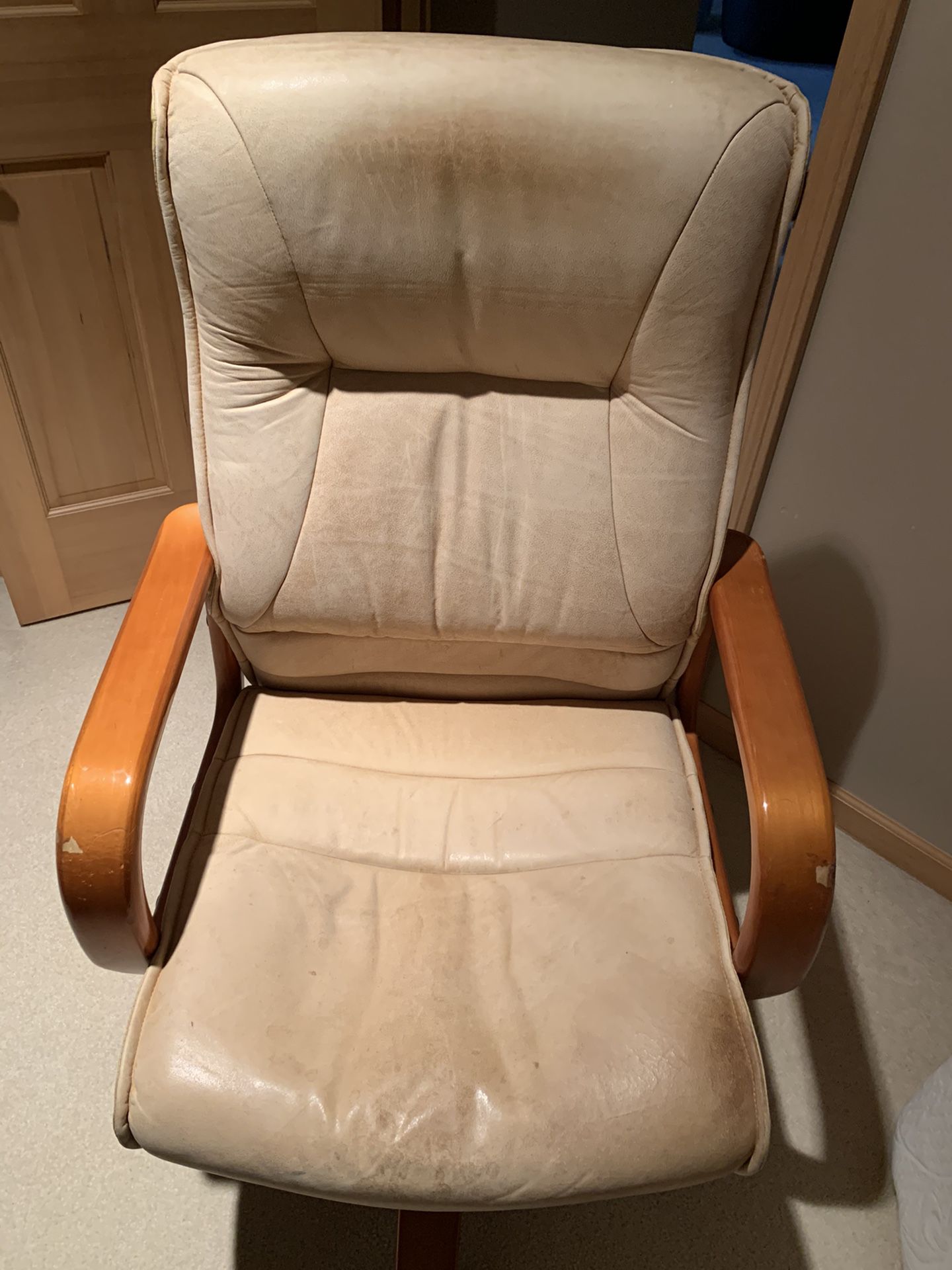 Office chair ($15)