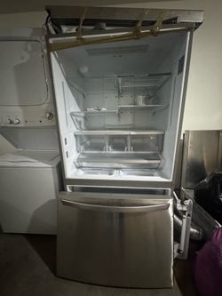 LE Fridge