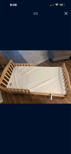 Toddler Bed + Serta Mattress/ $50