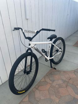 throne bike (trades)