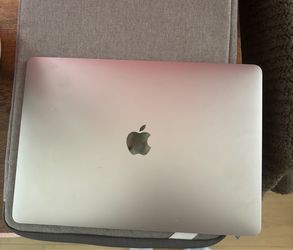 Apple MacBook Pro A2159 13 inch 2019 128GB laptop