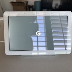 Google Nest Hub (7”) – Smart Display with Google Assistant – Chalk
