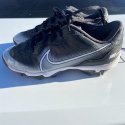 Nike Youth Alpha Huarache Size 2.5