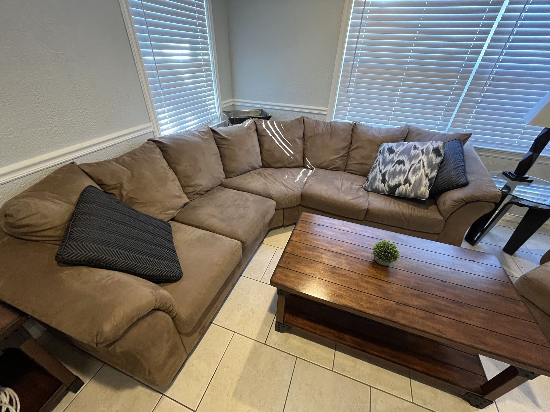 Sectional Couch With Chair And Foot Rest 