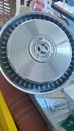 Classic Ford hubcaps
