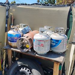 5 Gallon Propane Exchange Tanks, & 1 Forklift Tanks