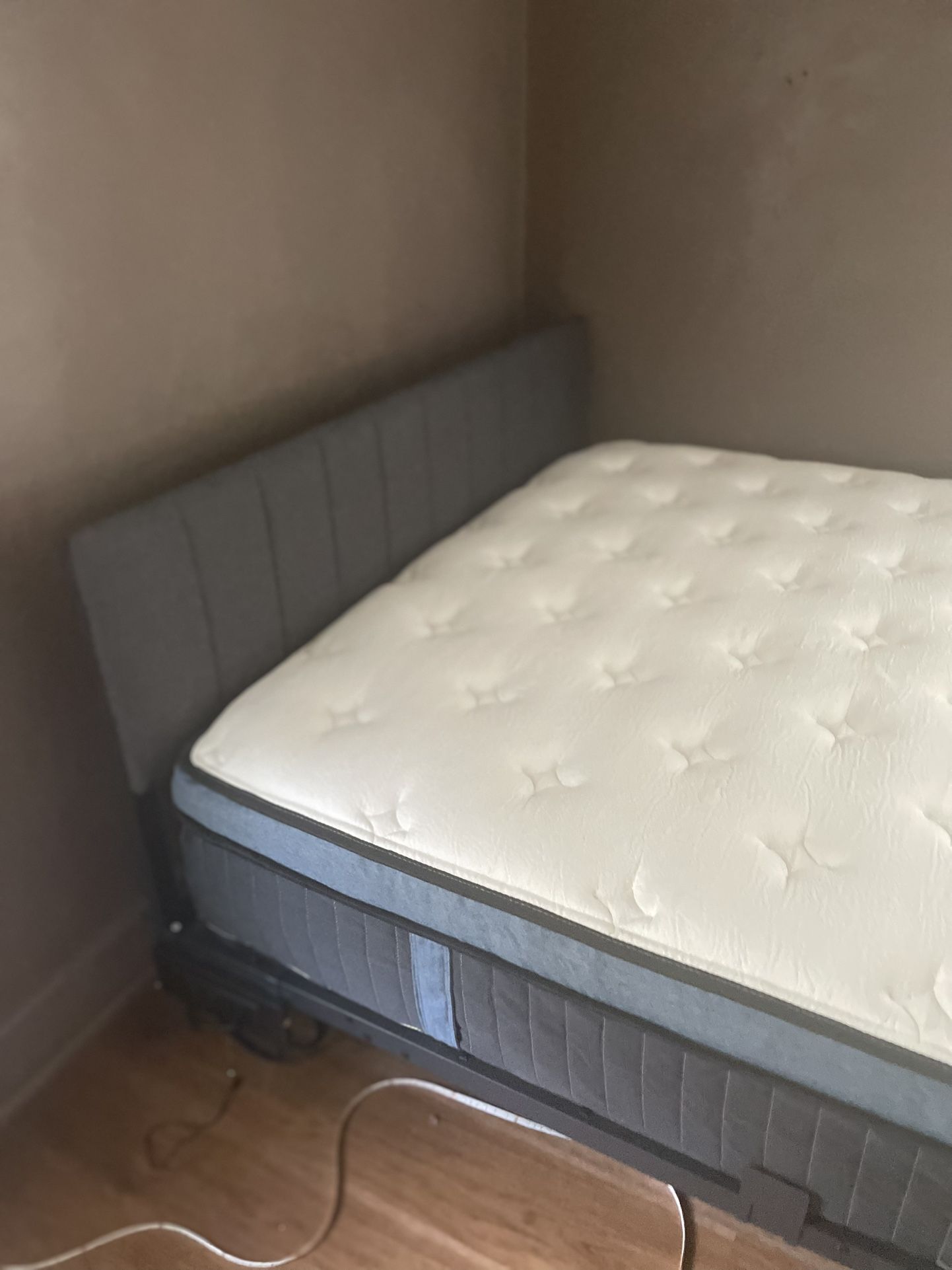 Queen Bed Frame And Mattress