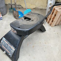Reese 18k Removable 5th Wheel Hitch