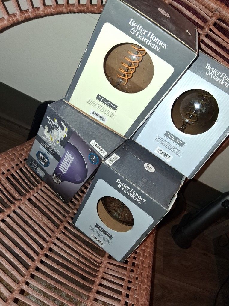 Brand New Vintage Style Bulb Light