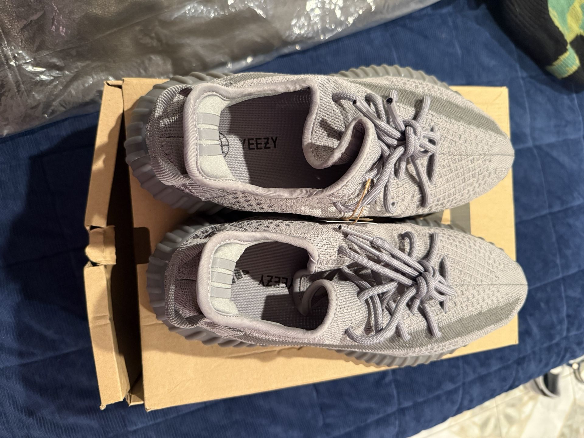 Yeezy Boost 350 V2 