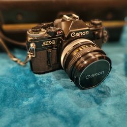 Canon AE-1 