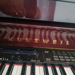 Kurzweil Synthesizer/ Grand Piano