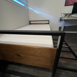 Trundle Bed With 1 Mattress