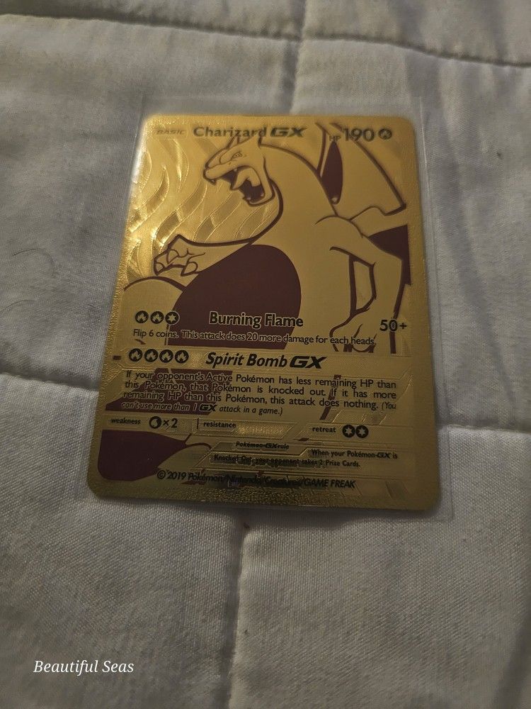 Custom Gold Color Charzard Pokémon Card