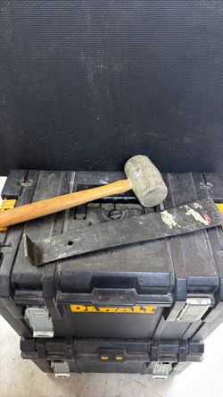 Flooring tools install wood planks