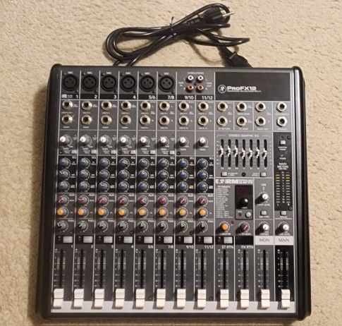 Mackie Pro Fx 12 Channel Mixing Board