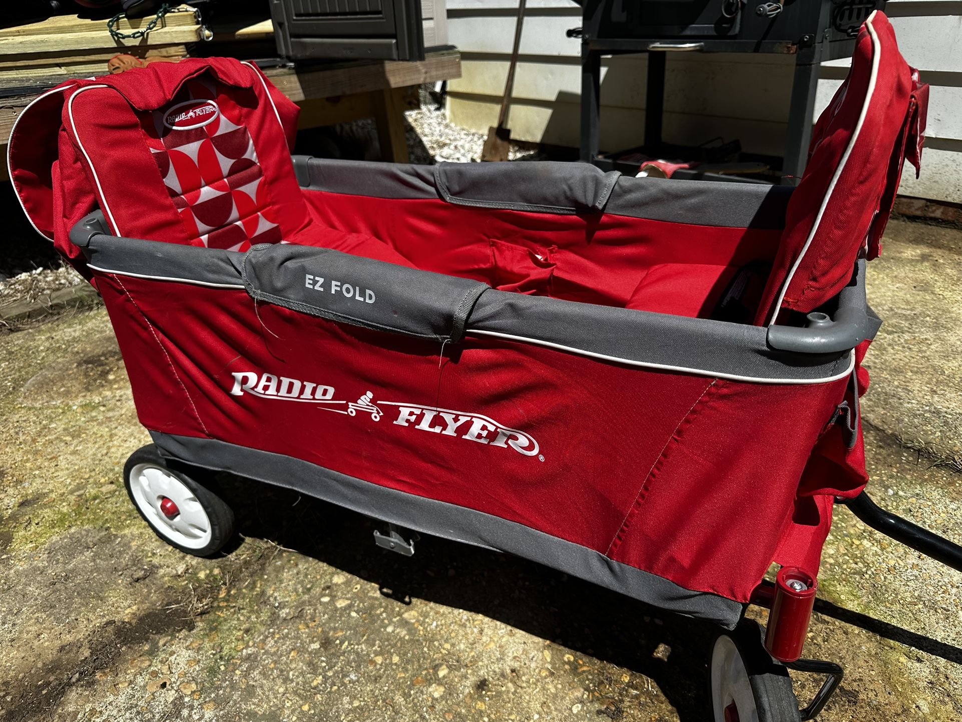 Radio Flyer EZ Fold Collapsible Wagon
