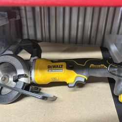 Dewalt Saw