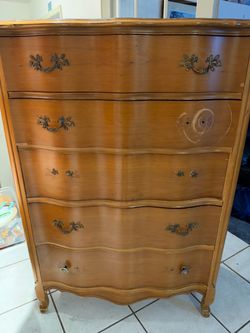 Dresser