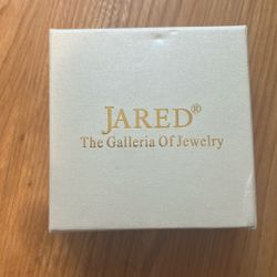 A Woman Ring Size 6/12