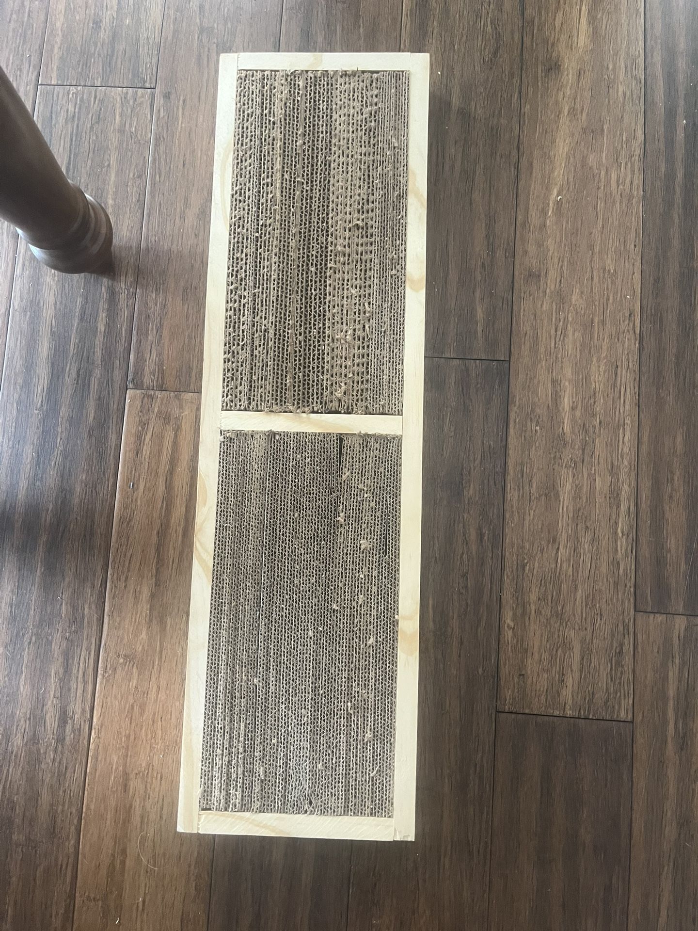 Cat Scratching Box 