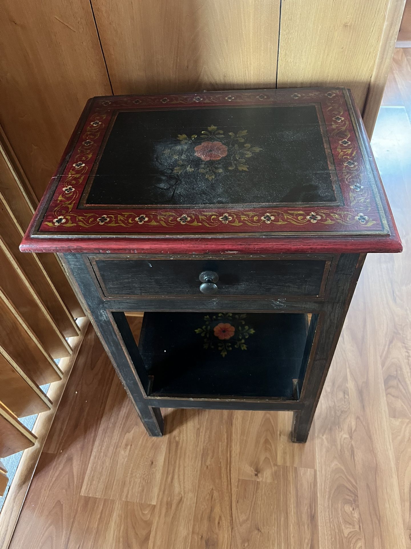 Antique Finished End Table 