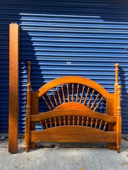 FULL/QUEEN oak bed set