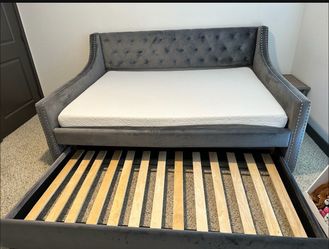 Chloe Full Gray Upholstered Daybed frame With Twin Trundle
