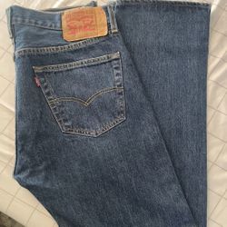 New   Levi’s 501  size 33x32 