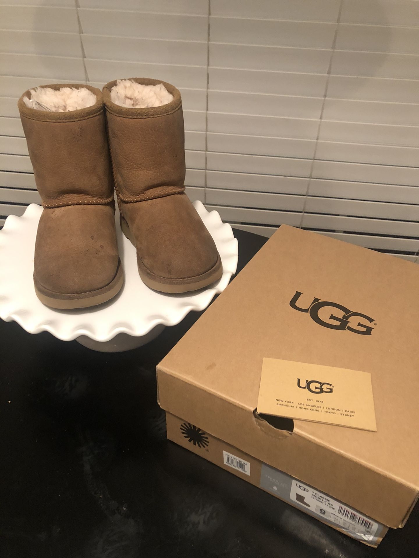 Ugg Boots (toddler/kids size 9)