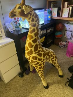 Giraffe decoration