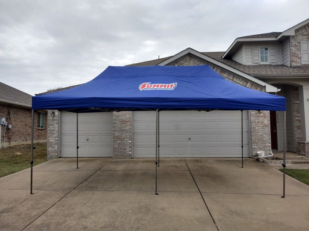Summit Racing 20 x 10 Pop-up Blue Canopy Tents With Storage Bag Used