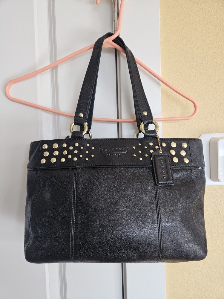 Black Coach Leather Purse