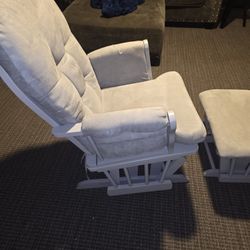 Nursery Rocking Chair With Foot Stool