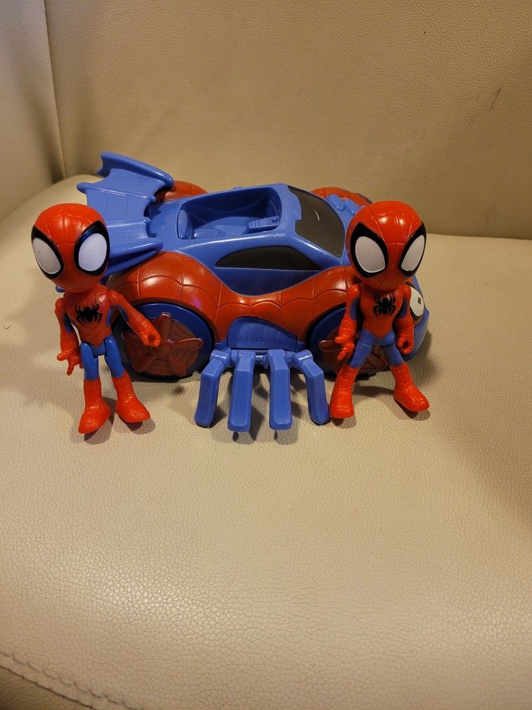 Spotty and friends call with two spider man