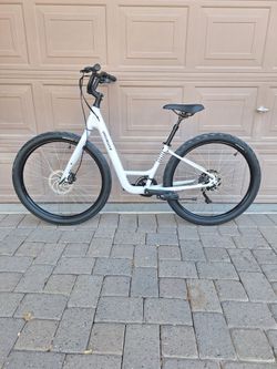 SPECIALIZED ROLL 3.0 / HYDRAULIC BRAKES 27.5 INCH 1 X 8 SPEED ( SMALL)